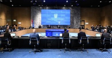 Naslovna - VLADA DONIJELA PROGRAME ZA UGRADNJU DIZALA I UREĐENJE PROČELJA POSTOJEĆIH ZGRADA